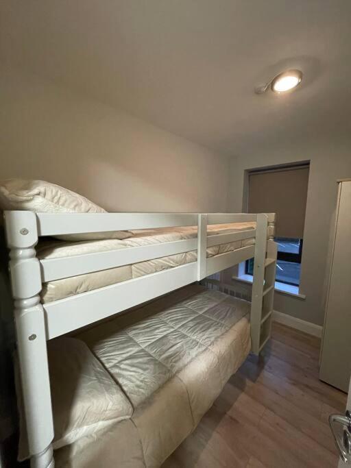 Entire Apartment , Centre Carrick on Shannon 외부 사진