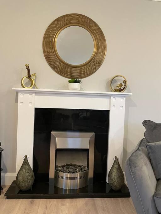 Entire Apartment , Centre Carrick on Shannon 외부 사진